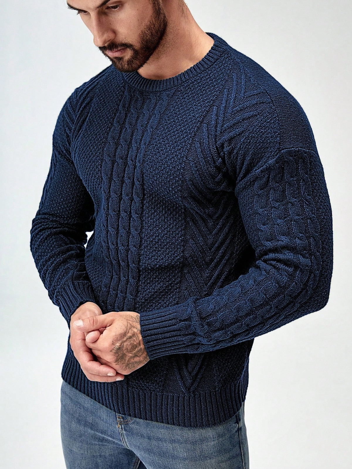 Men's Cable-Knit Crew Neck Jumper in Navy