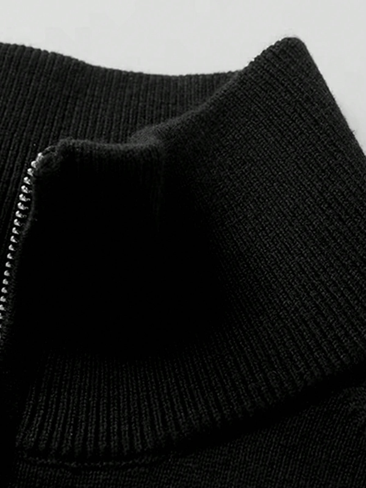 Men's Half-Zip Knitted Jumper with Stand Collar in Black