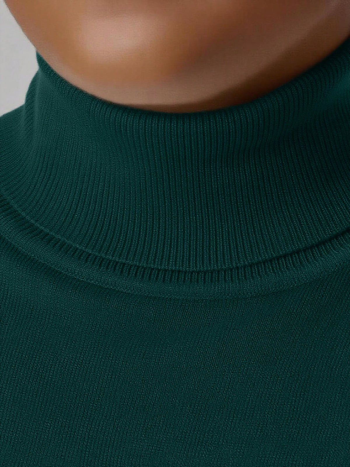 Men's Rib-Knit Roll Neck Jumper in Bottle Green
