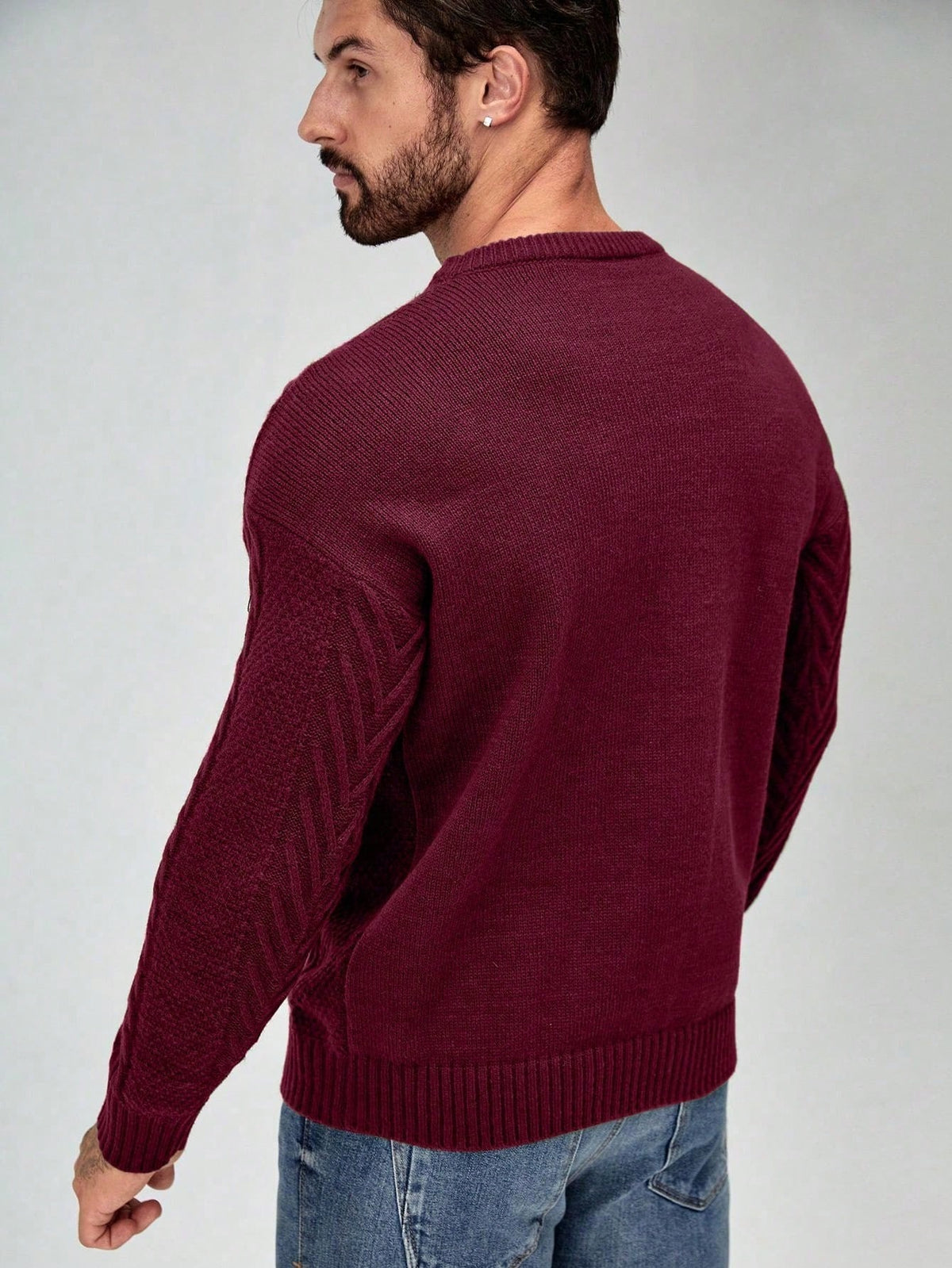 Men's Cable-Knit Crew Neck Jumper in Burgundy