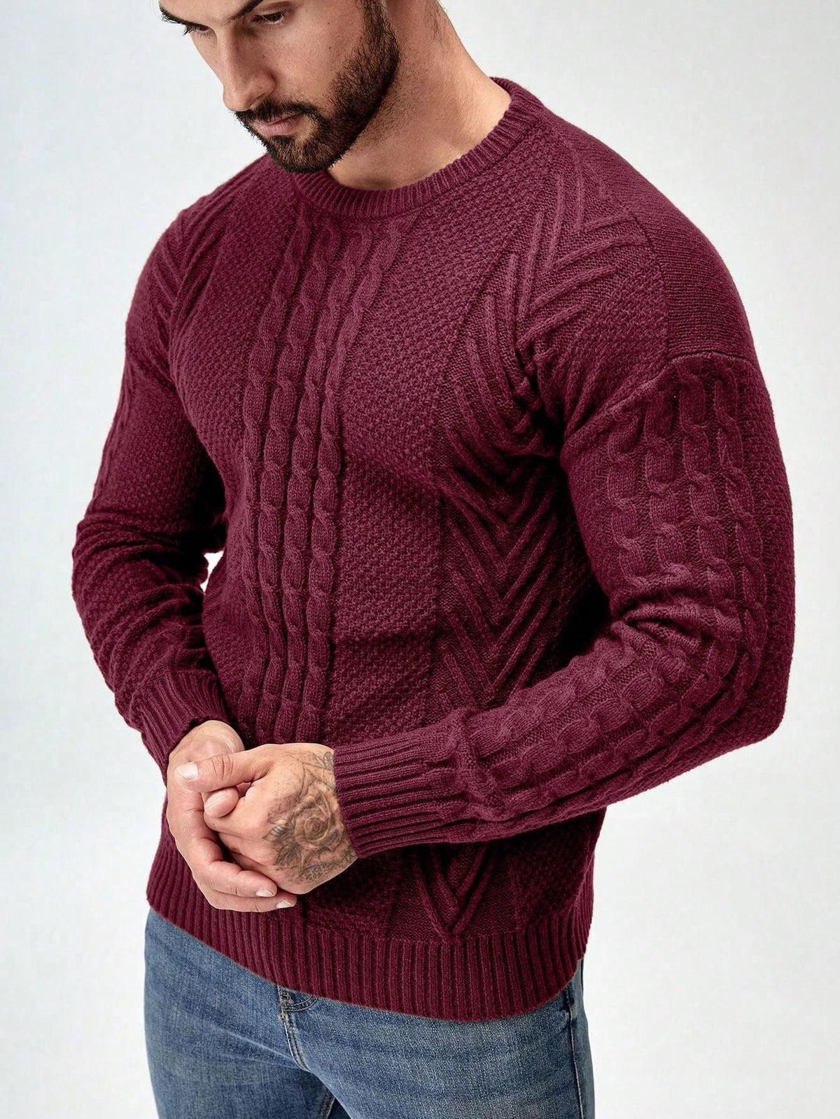 Men's Cable-Knit Crew Neck Jumper in Burgundy