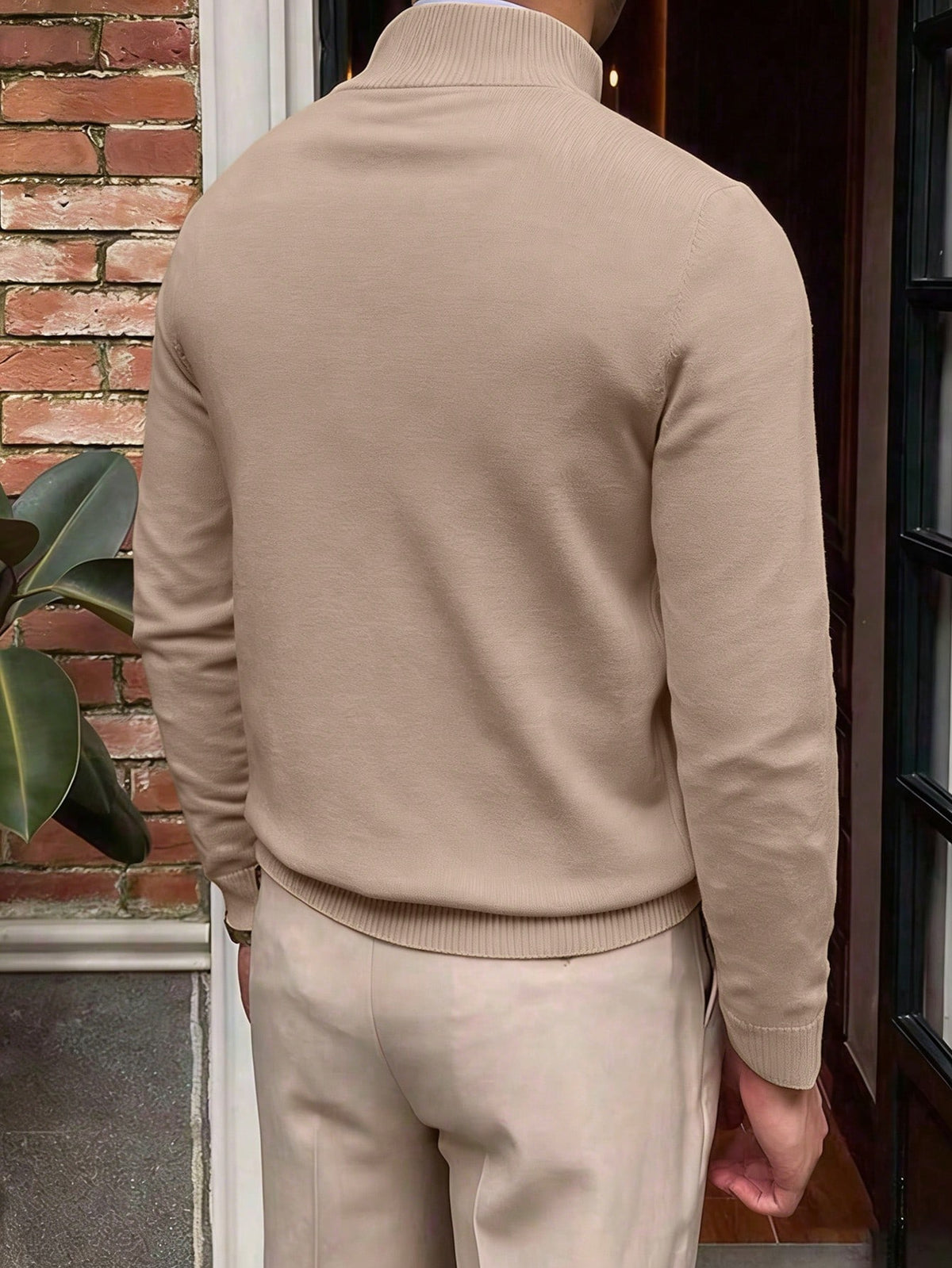 Men's Half-Zip Knitted Jumper with Stand Collar in Camel